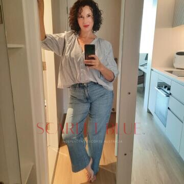 Selfie Pics from Cara Clermont - Private Escort Brisbane