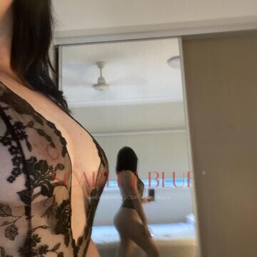 Selfie Pics from Violet Adar - Private Escort Brisbane