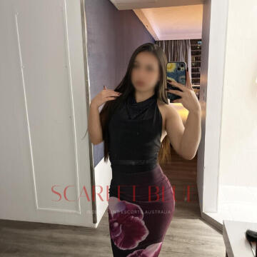 Selfie Pics from Luna S - Private Escort Melbourne