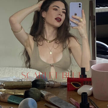 Selfie Pics from Jolie - Private Escort Sydney