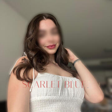 Selfie Pics from Penelope Divine - Private Escort Sydney