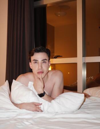 Melbourne independent private male escort - Bryanlivesuh