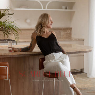 Melbourne Escort - Freya Blume