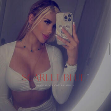 Selfie Pics from Andrea Lopez - Private Escort Sydney