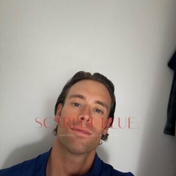 Selfie Pics from Kaspar - Private Escort Melbourne