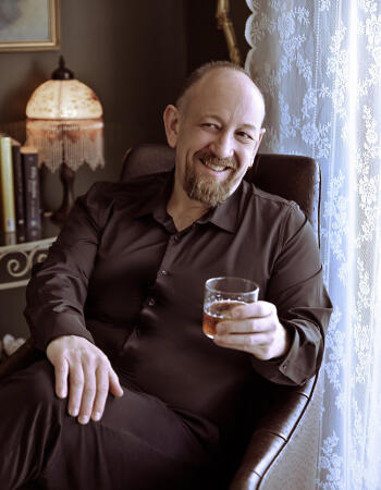 Independent private male escort - John Daniels - Melbourne