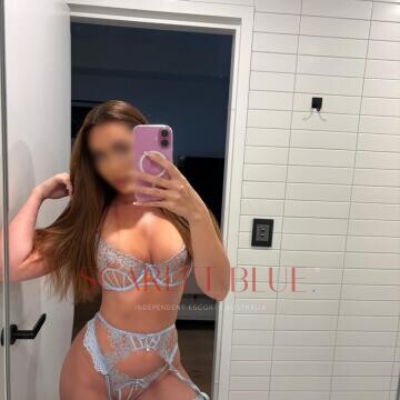 Selfie Pics from Talia Pearson - Private Escort Sydney