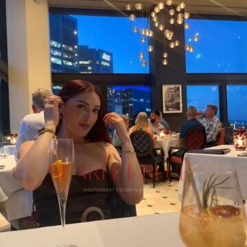 Selfie Pics from Evie Hart - Private Escort Melbourne