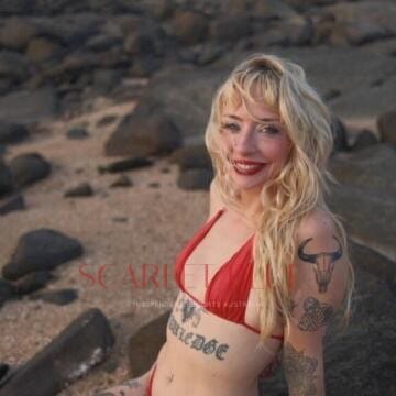 Selfie Pics from Annabelle James - Private Escort Touring