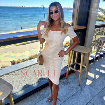 Selfie Pics from Ava Green - Private Escort Touring