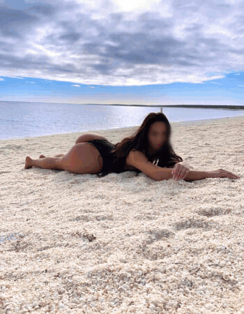 Brisbane independent private  escort - Elle Devine