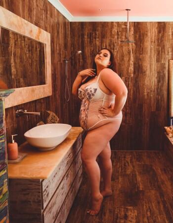 Private escort - Tiffany Reign touring to Mandurah