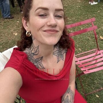 Selfie Pics from Amelia Grae - Private Escort Perth