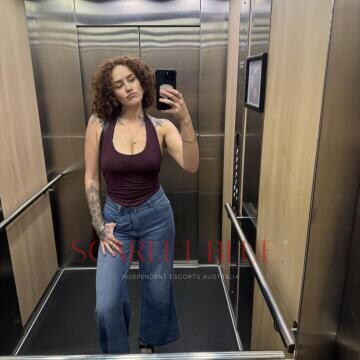 Selfie Pics from Amelia Grae - Private Escort Perth