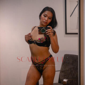 Selfie Pics from Rose Whitmore - Private Escort Melbourne