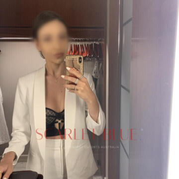 Selfie Pics from Yana - Private Escort Melbourne