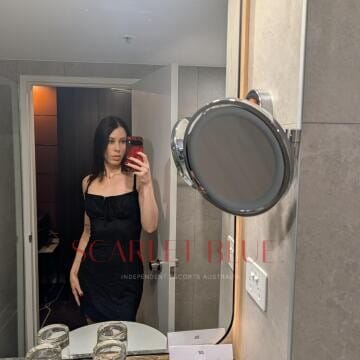 Selfie Pics from Bella Blythe - Private Escort Sydney
