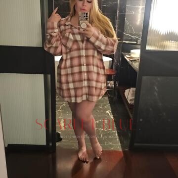 Selfie Pics from Imogen Greene - Private Escort Brisbane