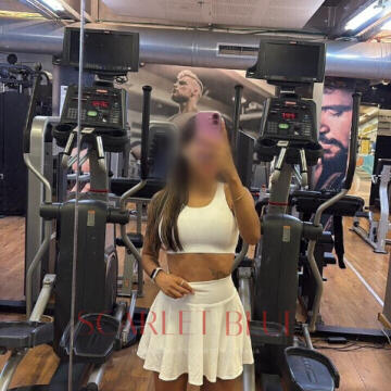 Selfie Pics from Luna Sol - Private Escort Touring