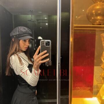 Selfie Pics from Lilli B - Private Escort Gold Coast