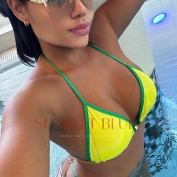Selfie Pics from Valentina Herrera - Private Escort Touring