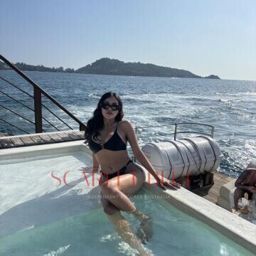 Selfie Pics from Mariaxoxo - Private Escort Perth CBD