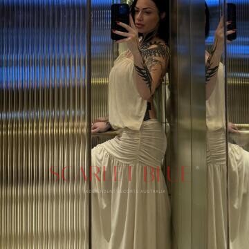 Selfie Pics from Chloe Woods - Private Escort Melbourne