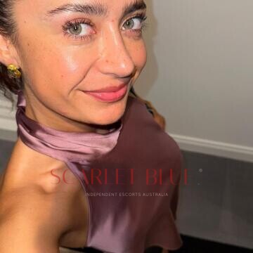 Selfie Pics from Amanda Latina - Private Escort Melbourne