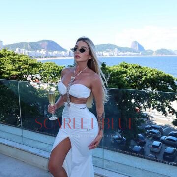 Selfie Pics from Angel Dior - Private Escort Touring