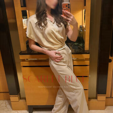 Selfie Pics from Piper Lovell - Private Escort Melbourne