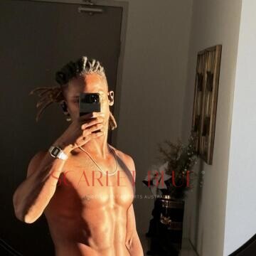 Selfie Pics from Gab Saback - Private Escort Sydney