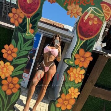 Selfie Pics from Lara Latina - Private Escort Melbourne