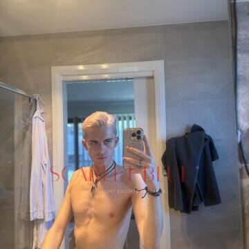 Selfie Pics from Chase Rey - Private Escort Sydney