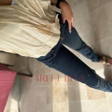 Selfie Pics from Monica Brando - Private Escort Touring