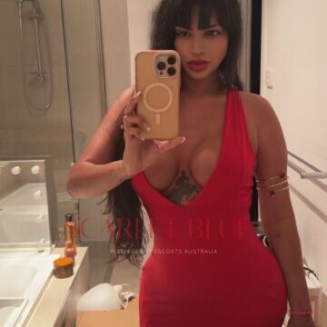 Selfie Pics from Sienna Ferraz - Private Escort Esperance