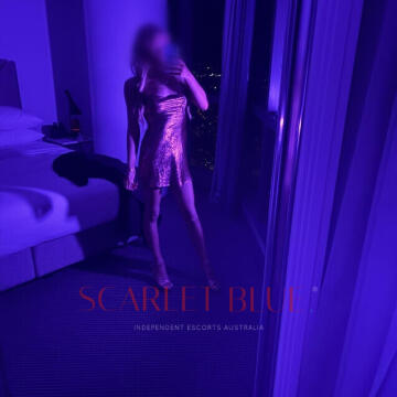Selfie Pics from Summer Knox - Private Escort Brisbane
