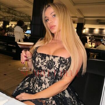 Selfie Pics from Alisa New - Private Escort Melbourne