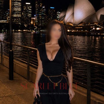 Selfie Pics from Mia M - Private Escort Sydney