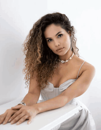  Private escort - Ana Golden touring to Port Pirie