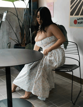 Asian escort - Sadie Young