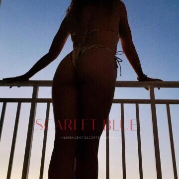 Selfie Pics from Alice Dee - Private Escort Perth