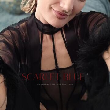 Selfie Pics from Lotus Eros - Private Escort Newcastle