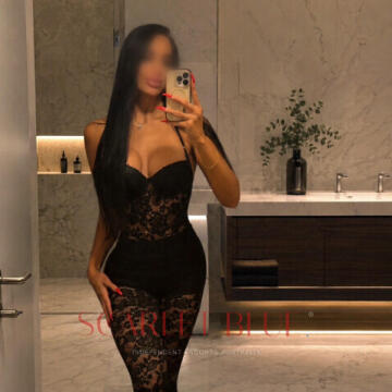 Selfie Pics from Samantha Luxury - Private Escort Sydney