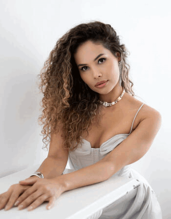Private escort - Ana Golden touring to Perth