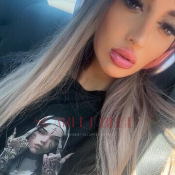 Selfie Pics from Pandora - Private Escort Melbourne