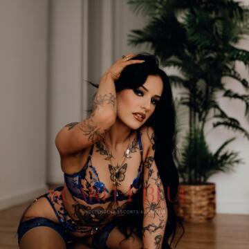 Melbourne Escort - Raven Knight