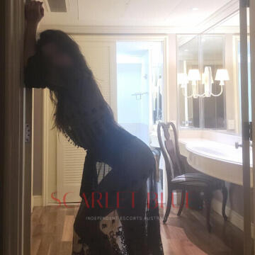 Selfie Pics from Ana Rosa - Private Escort Brisbane