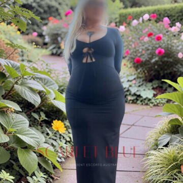 Selfie Pics from Maddison Gunn - Private Escort Melbourne