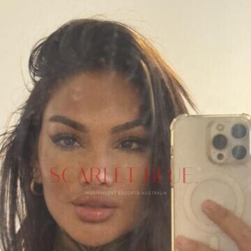 Selfie Pics from Lara Latina - Private Escort Melbourne