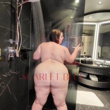 Selfie Pics from Rose Michaelis - Private Escort Melbourne